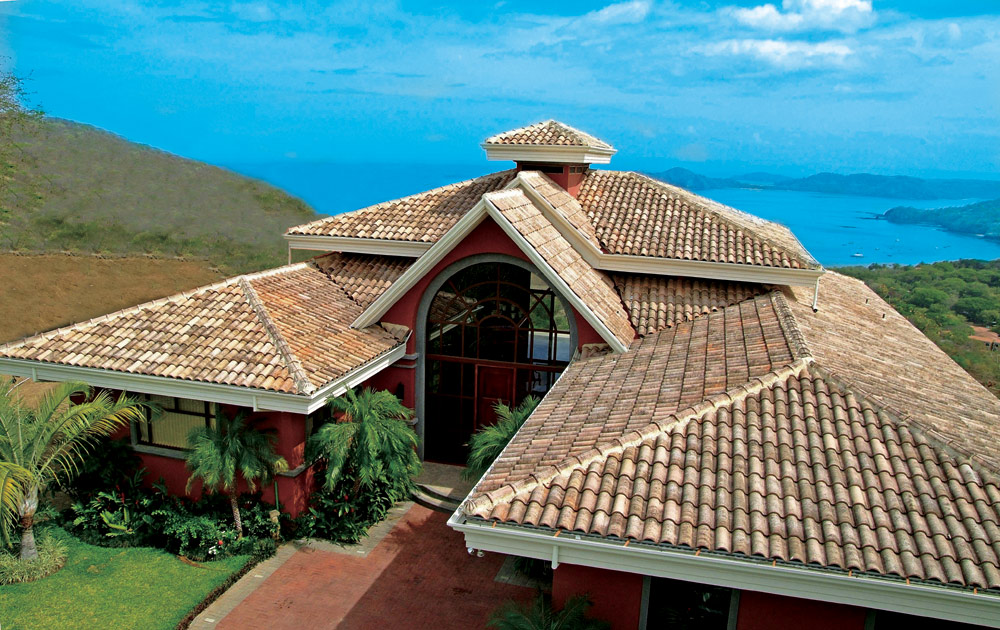 瓦屋根の種類と特徴を比較！最適な屋根材を選ぶ方法