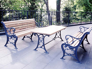 テーブル・ベンチ(椅子)