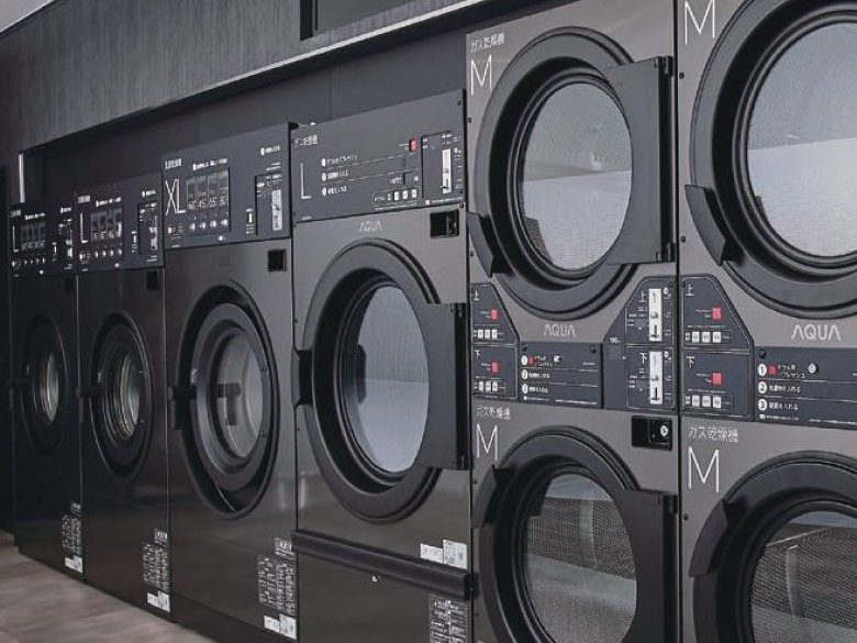 コイン式洗濯乾燥機 Superior series/アクア株式会社