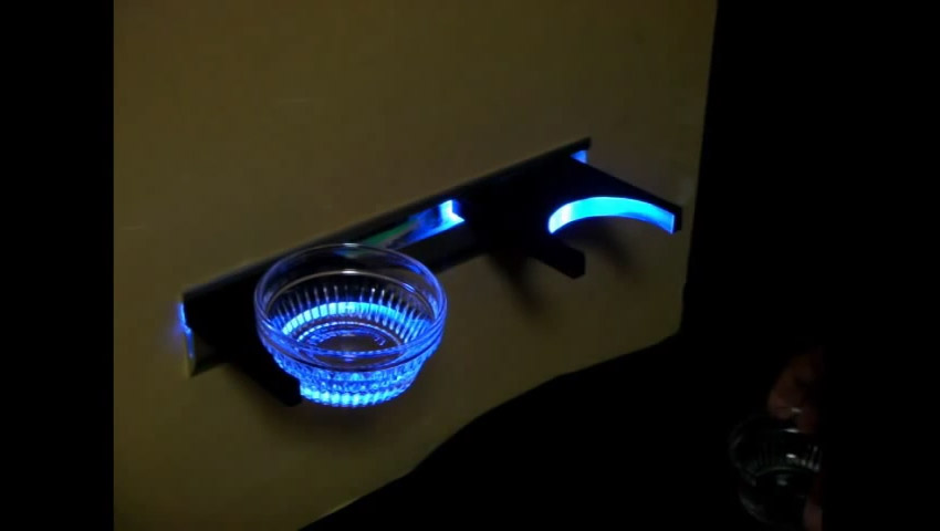 LED光るカップホルダー